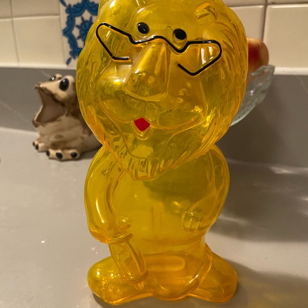 Vintage Hubert Harris Bank Lion Coin Bank